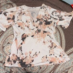 Floral top
